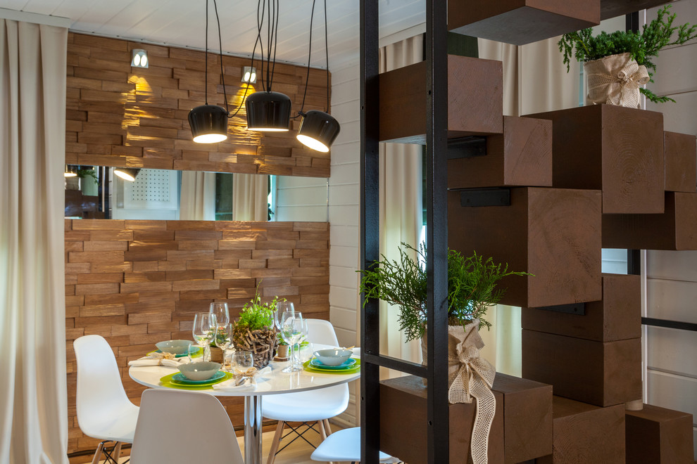 СВОБОДНАЯ ГОСТИНАЯ