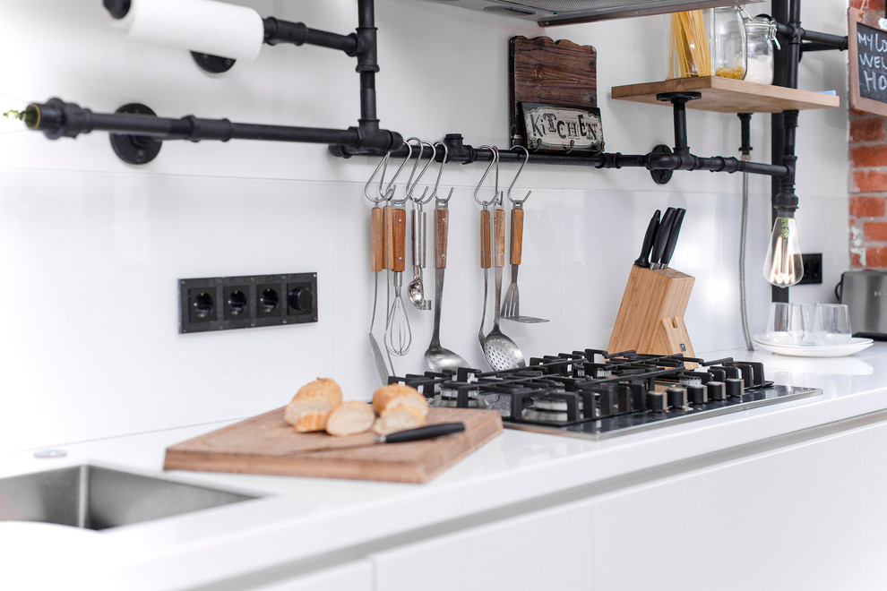 Вопрос: Как спрятать трубы