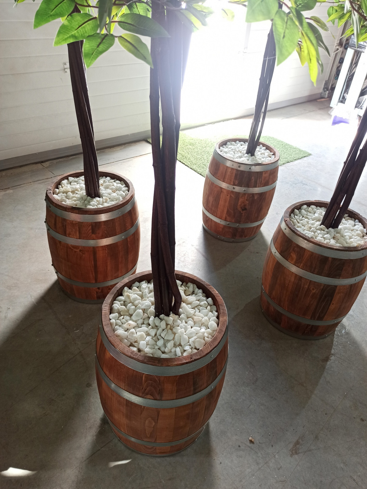 Деревья (*штамб) для фитнес-центра "Пул энд Жим"