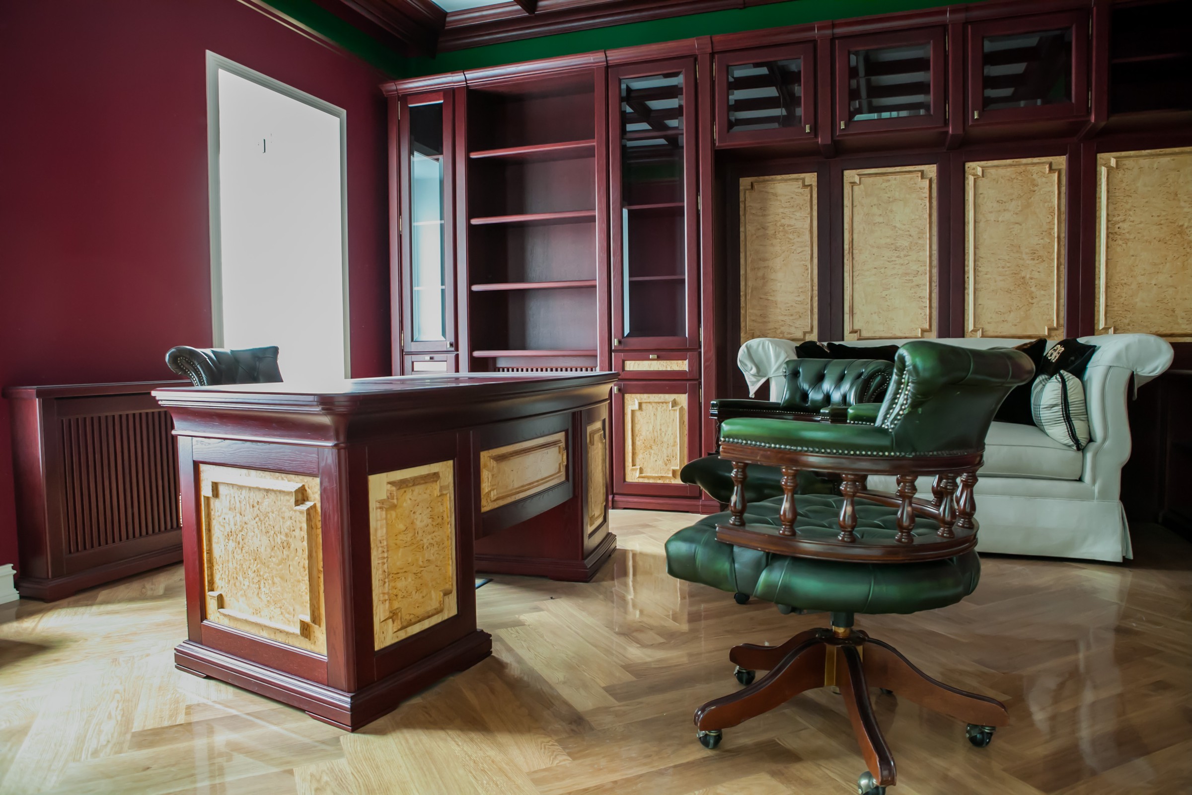 Антон Гладиков