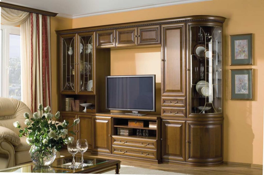 Александр Дубровин