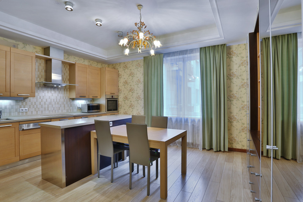 Обложка проекта: Трехкомнатная квартира на Крестовском 15