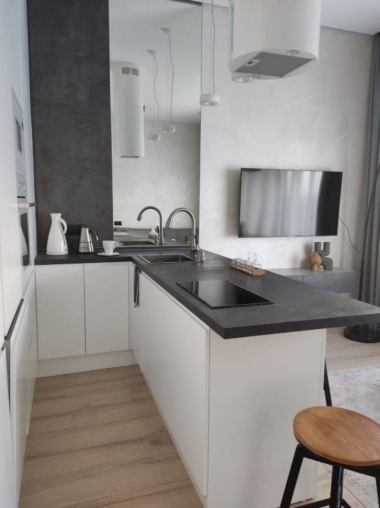 Лора Соколова