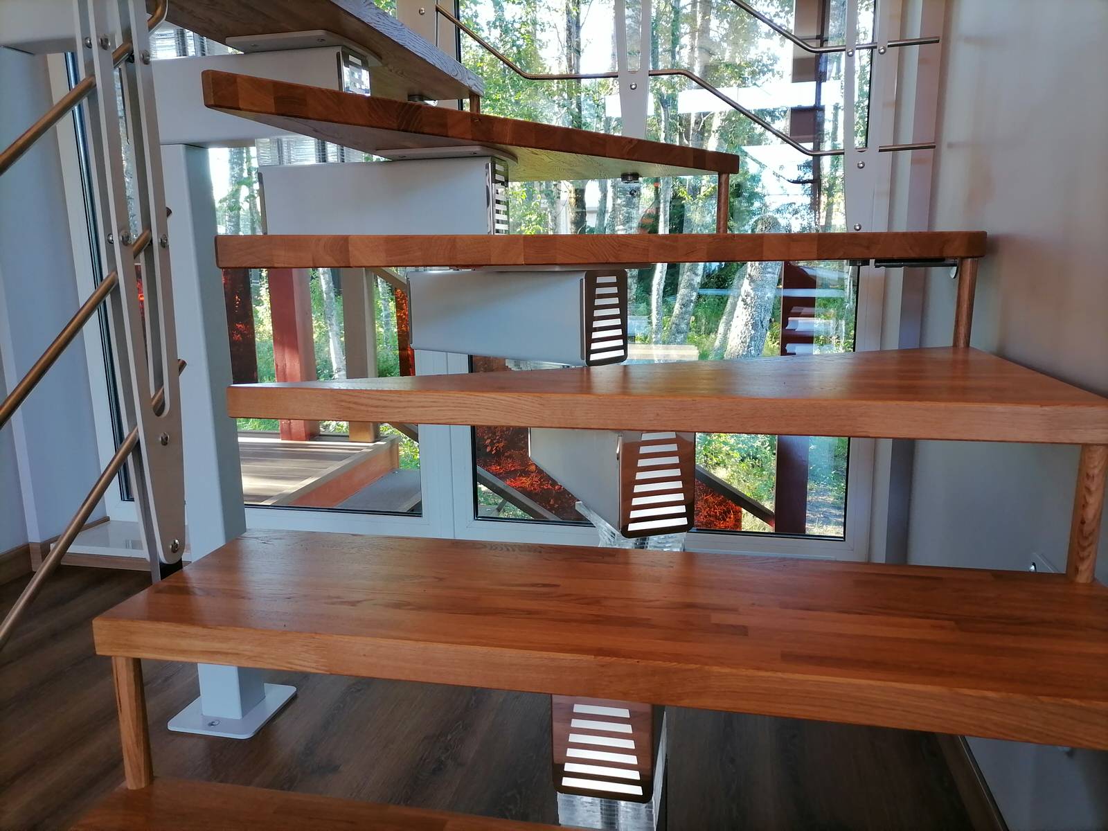 Модель MODULAR DESIGN с ограждением LIF