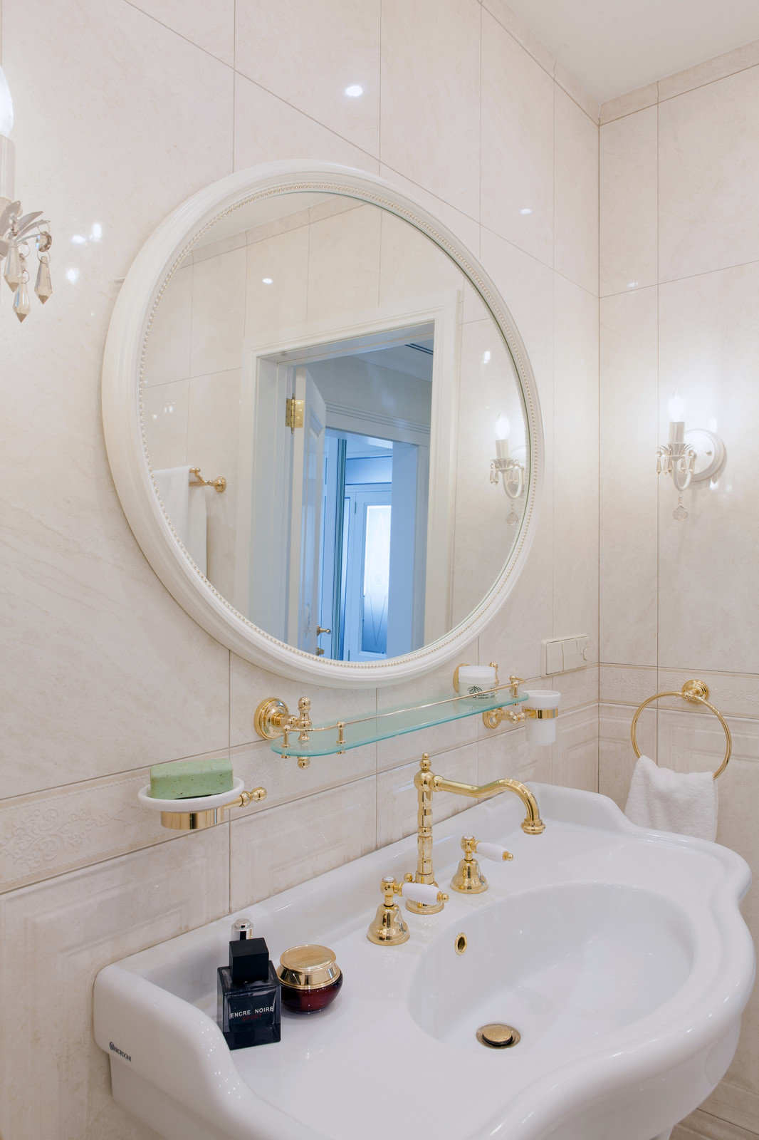 Обложка проекта: под небом Петербурга