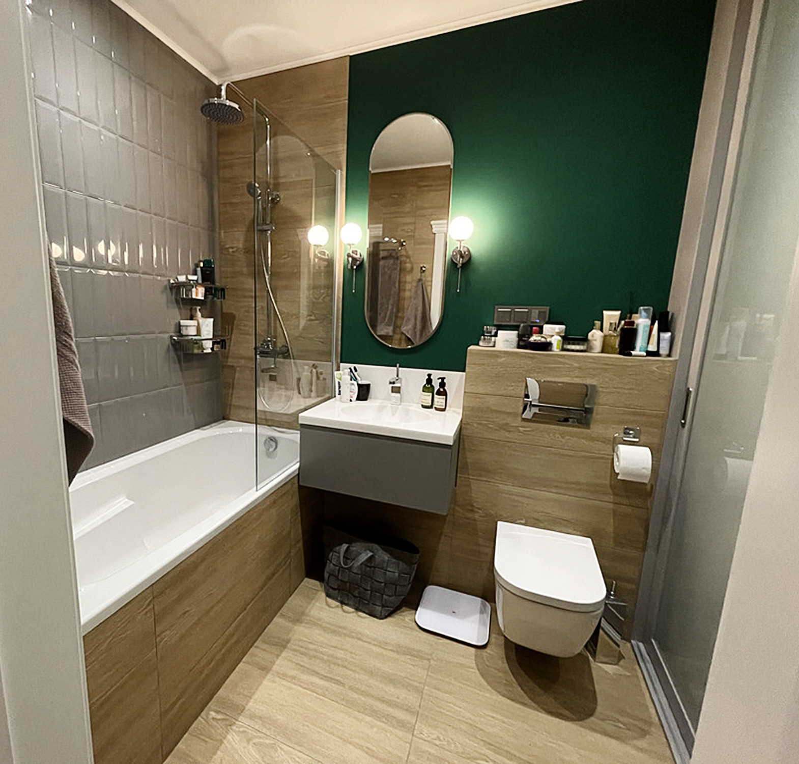 Реализованный проект квартиры с солнечными акцентами.