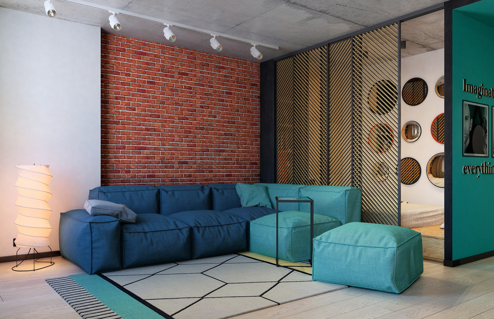 Кирпич, бетон и фанера