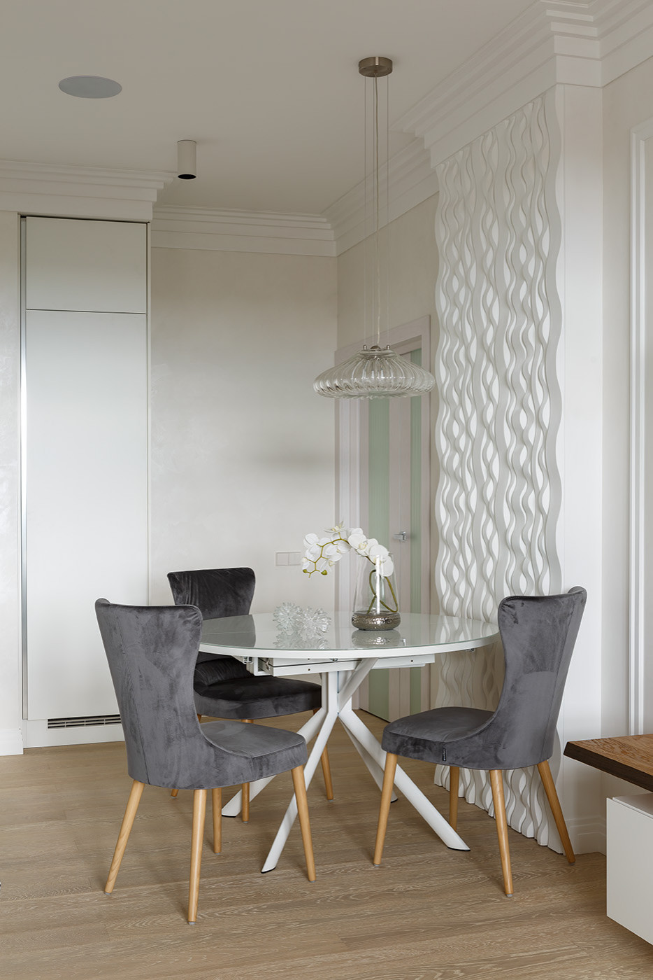 Houzz тур: Семейная квартира в стиле контемпорари