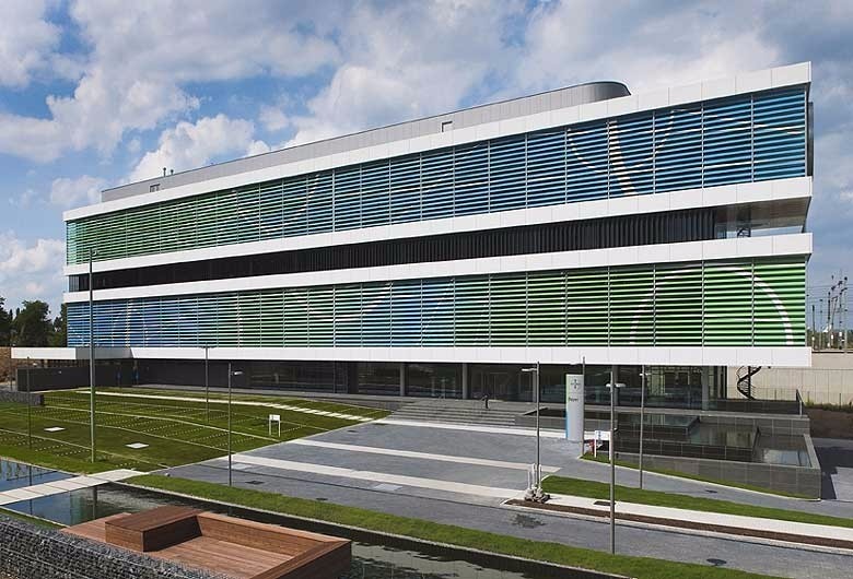 Административные здания из портфолио компании