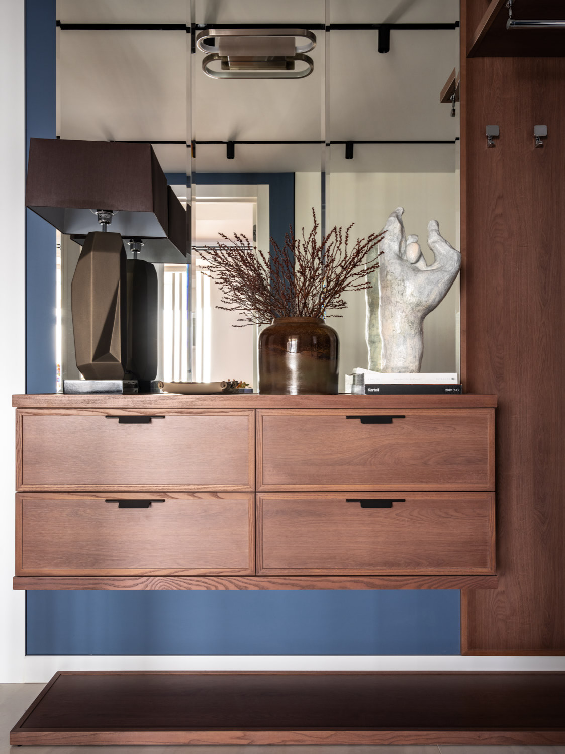 КВАРТИРА НА МОСФИЛЬМОВСКОЙ