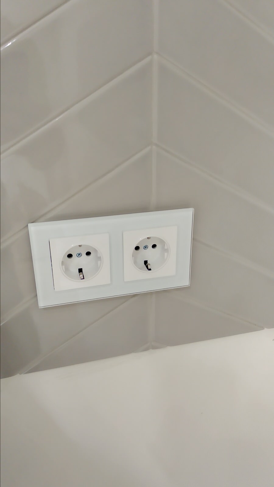 Электромонтаж на Васильевском острове Санкт-Петербург