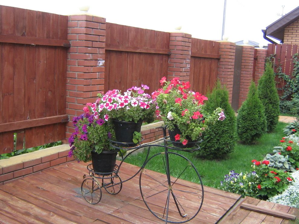 Вертикальная клумба: Полное руководство для начинающих и продолжающих