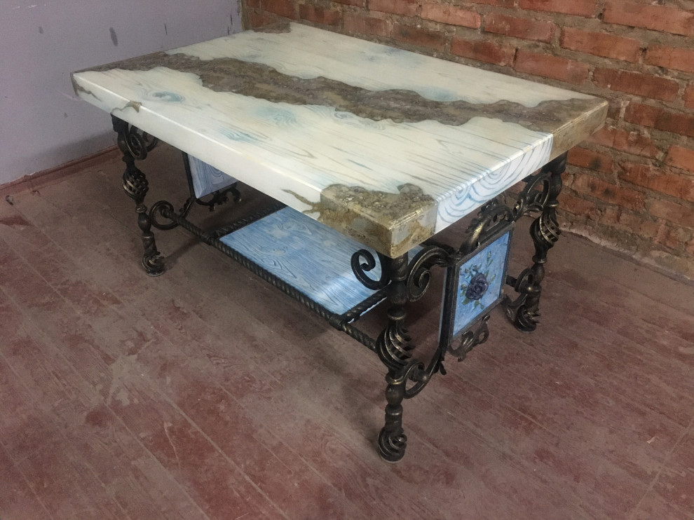 Стол ручной работы