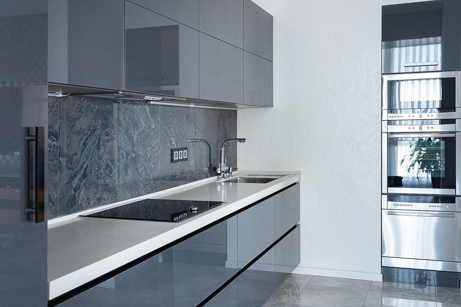 Набережная (МОСТ)