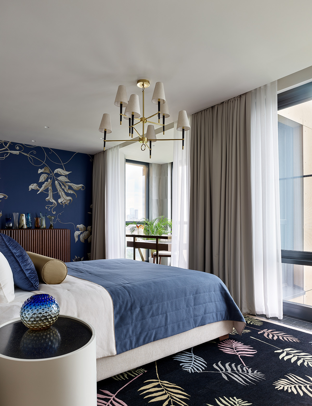 Живописная квартира.