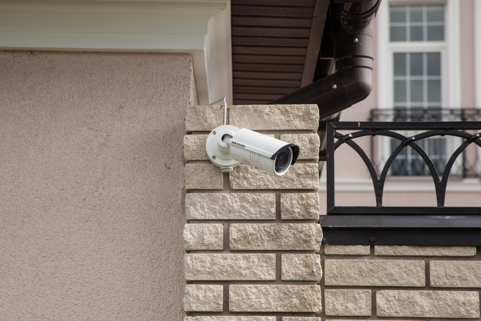 Уличное видеонаблюдение и IP домофон