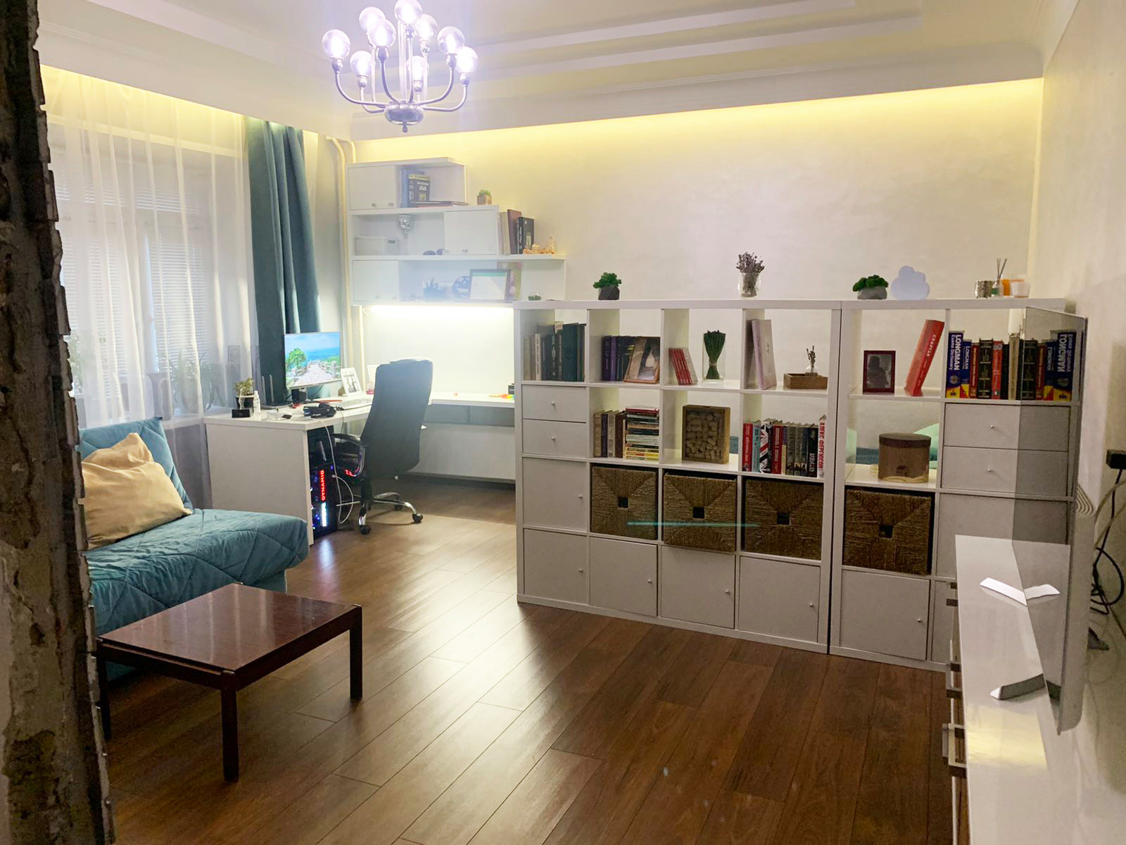 Гостиная-спальня-кабинет