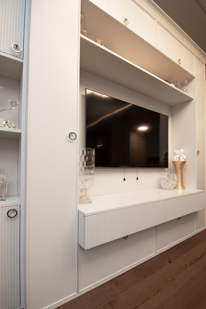 Стеллаж в гостиную для оформления ТВ-зоны