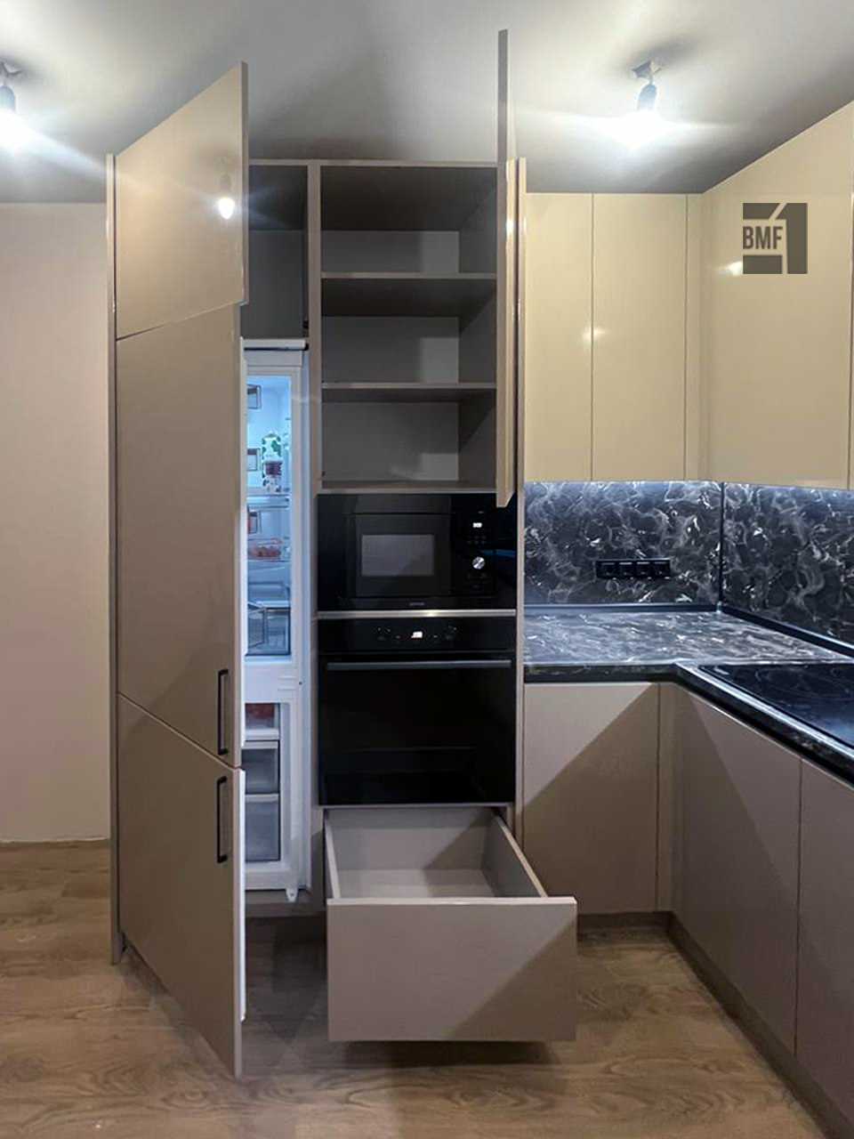 Кухня в два яруса