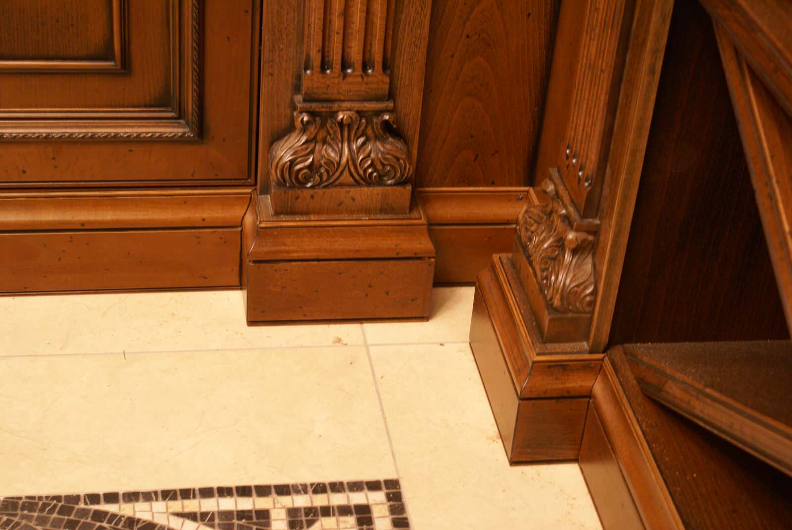 Винный погреб из бука / Beech Wine Cellar.