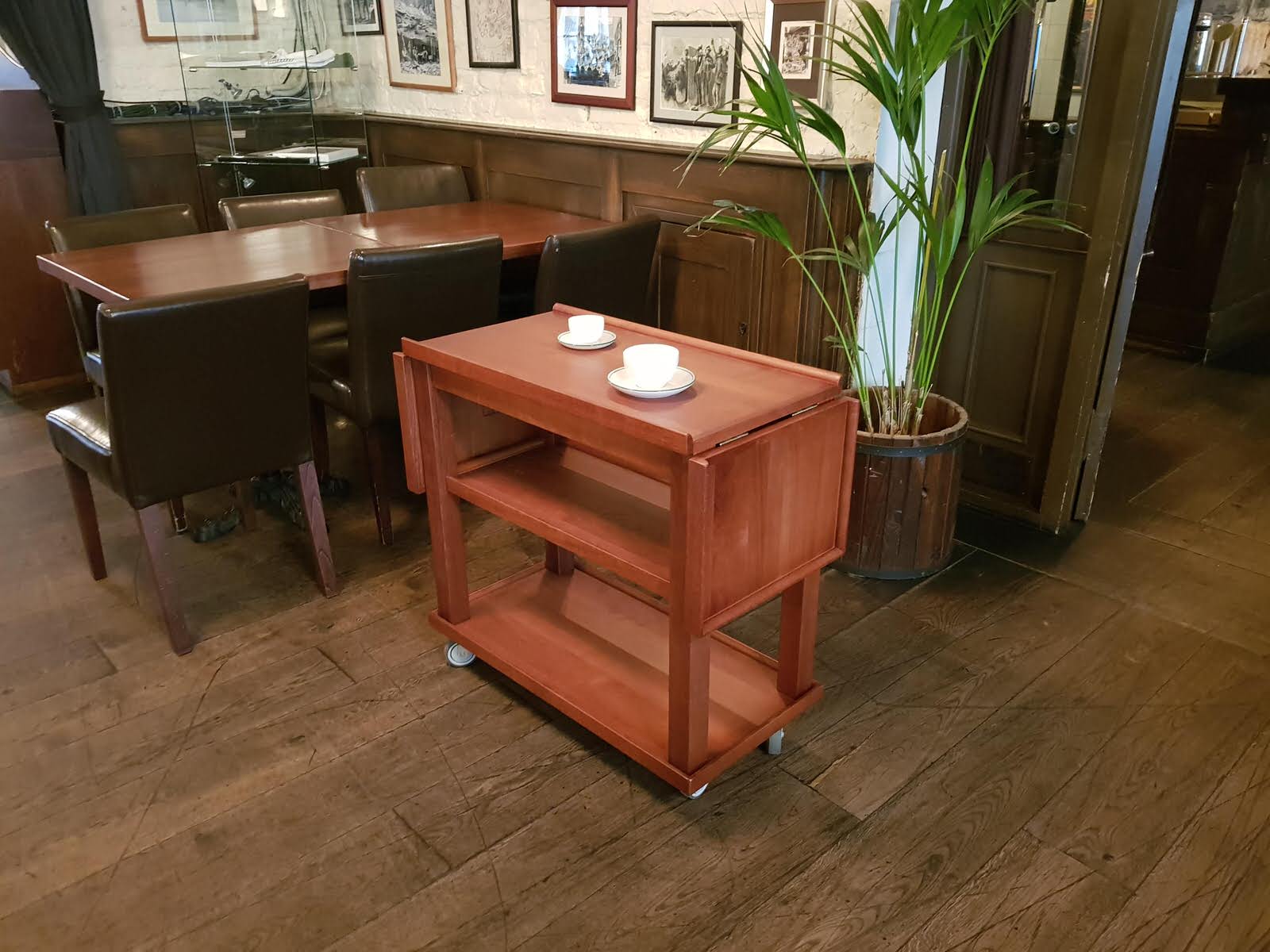 Обложка проекта: Мебель для ресторана "Строганофф"