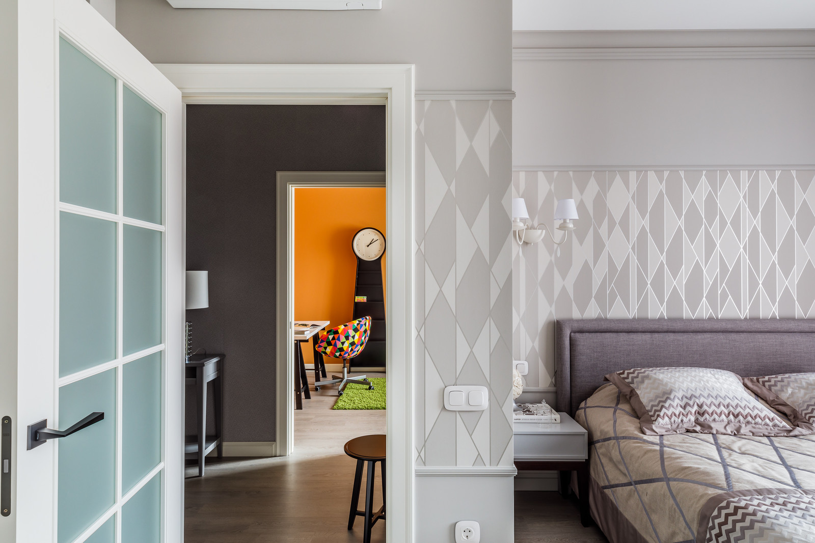 Интерьер таунхауса в монохромной гамме (г.Краснодар)