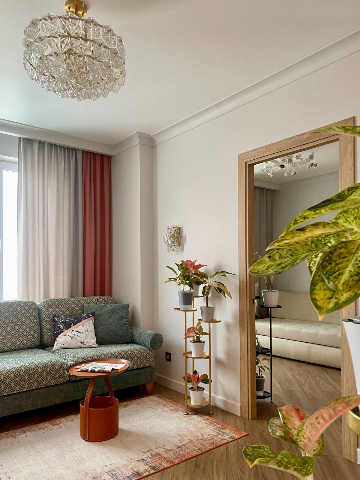 Яркие краски новой жизни родителей