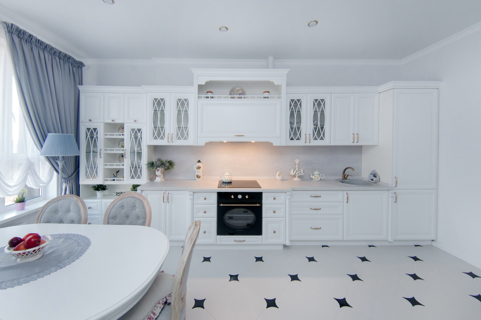 Обложка проекта: Классическая кухня из массива бука