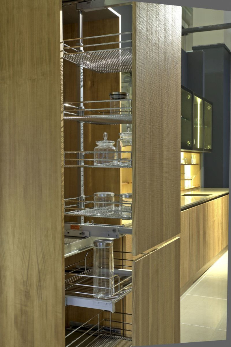 Ascania Cherry brush