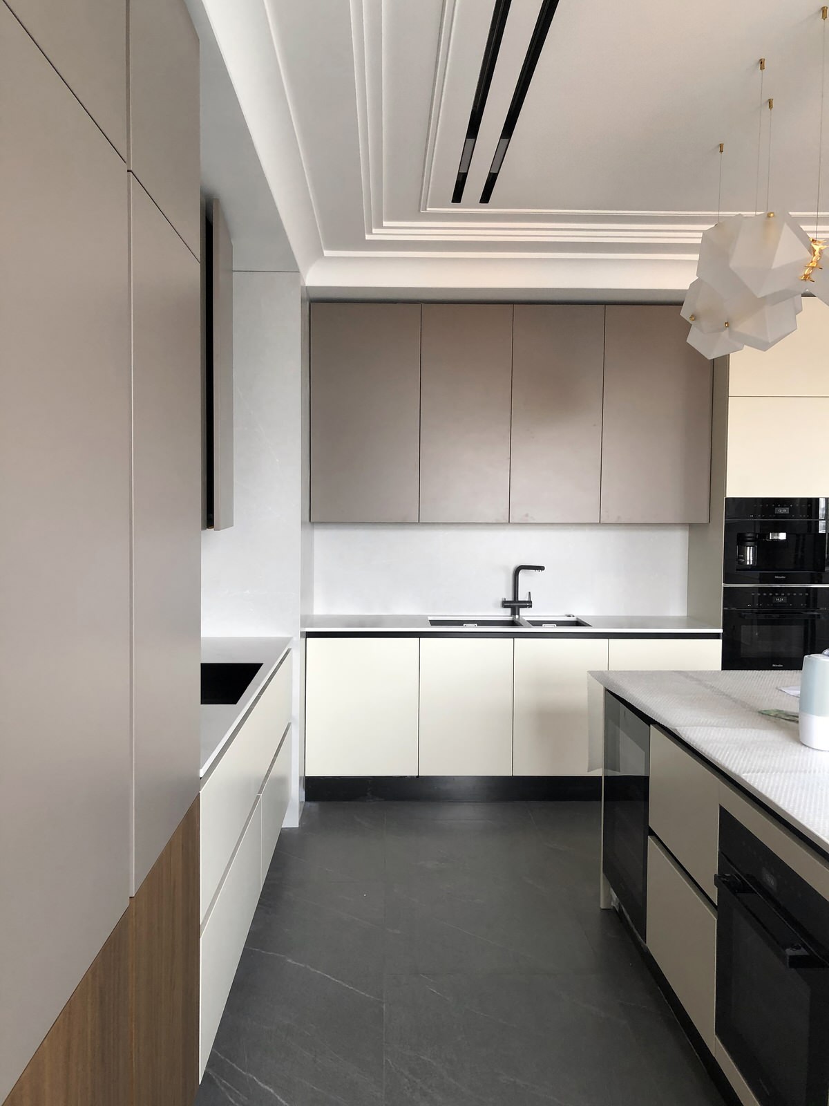 Обложка альбома: Дискавери, М&В