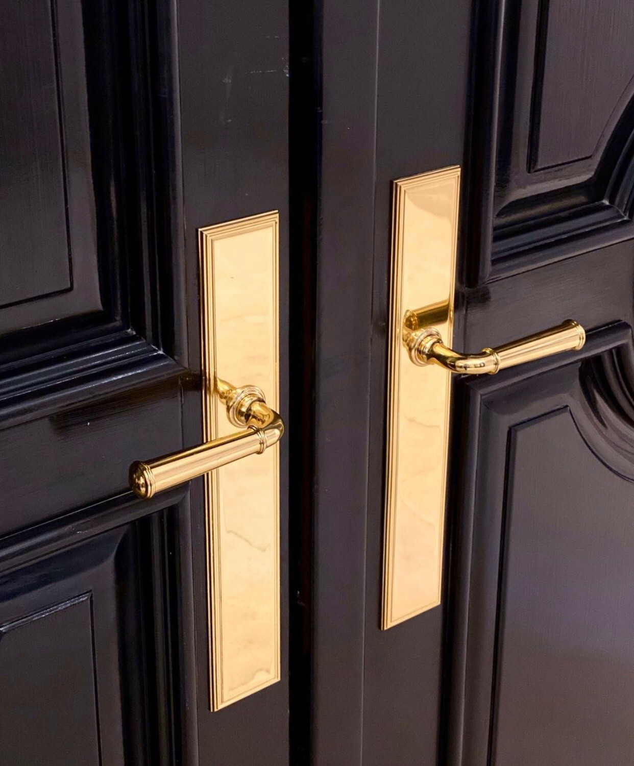 Обложка проекта: Мебельные ручки