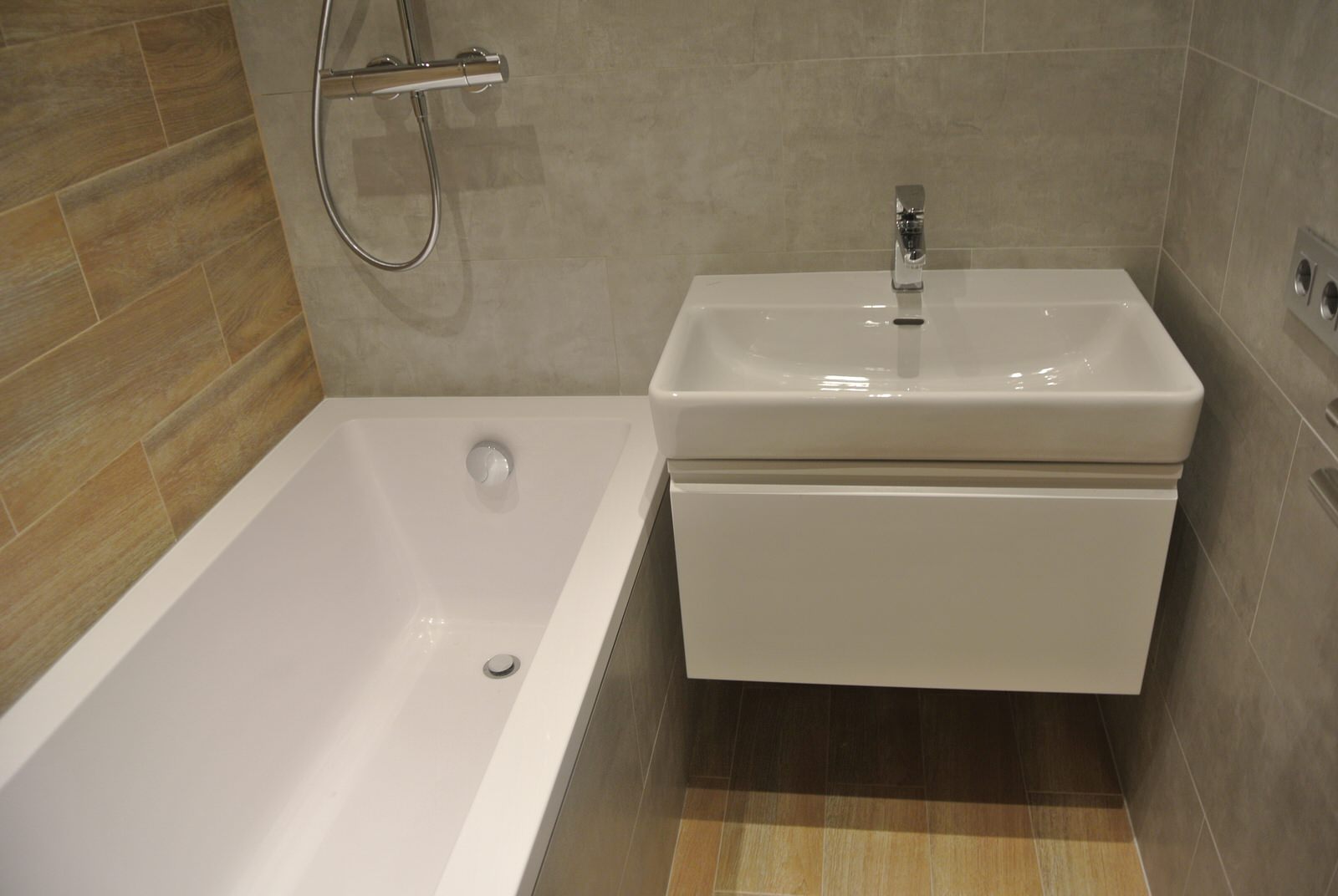 Трехкомнатная квартира Пос. Мурино, Охтинская аллея