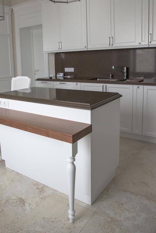 Столярные изделия в коттедж : лестницы, мебель, двери и тд.