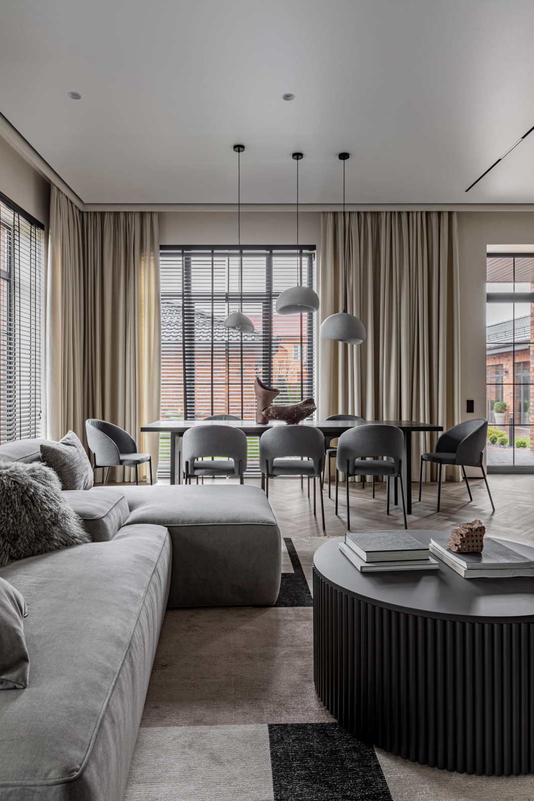 ДОМ "БАВАРИЯ"