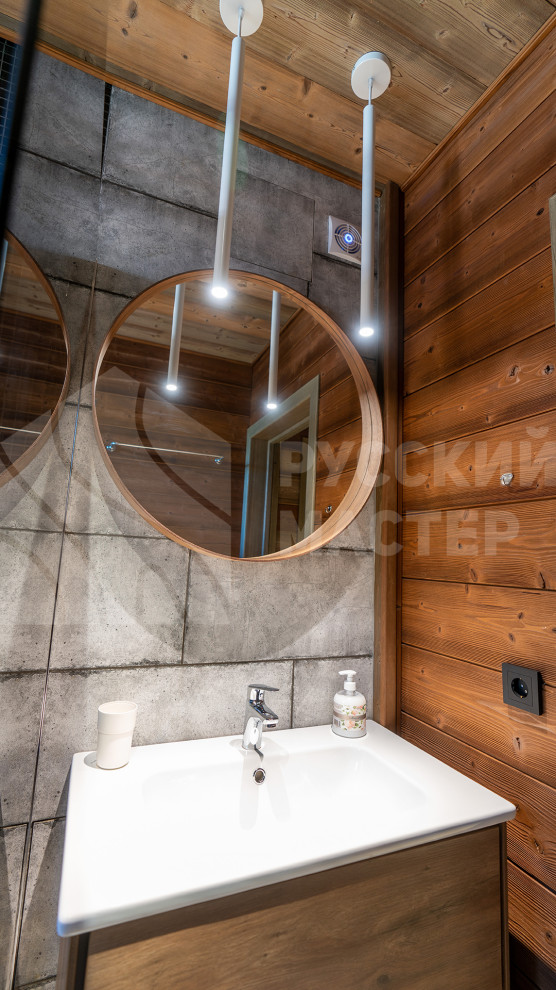 Дом в стиле шале на берегу Правдинского озера