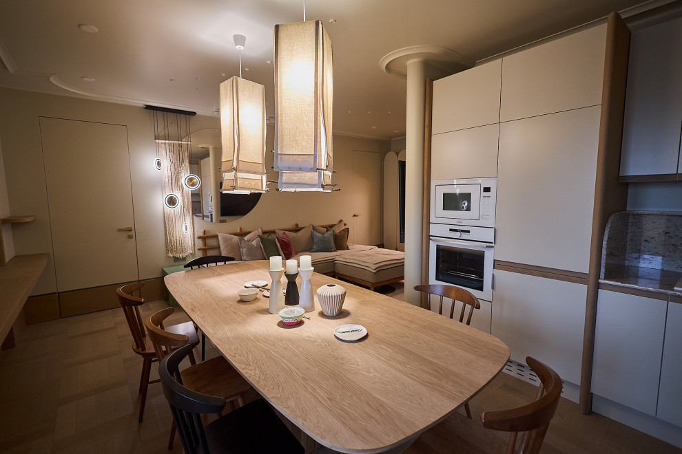 Кухня-столовая с завитком гюль