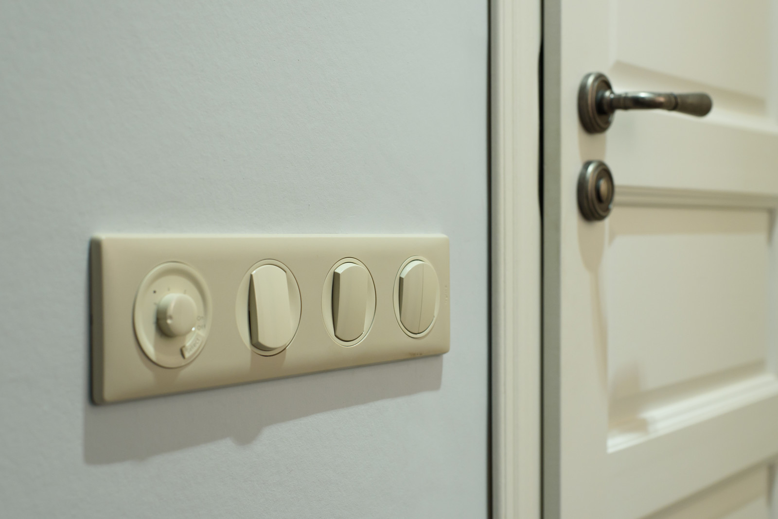 Сливочное настроение. Квартира для молодой семьи на ул. Кастанаевская