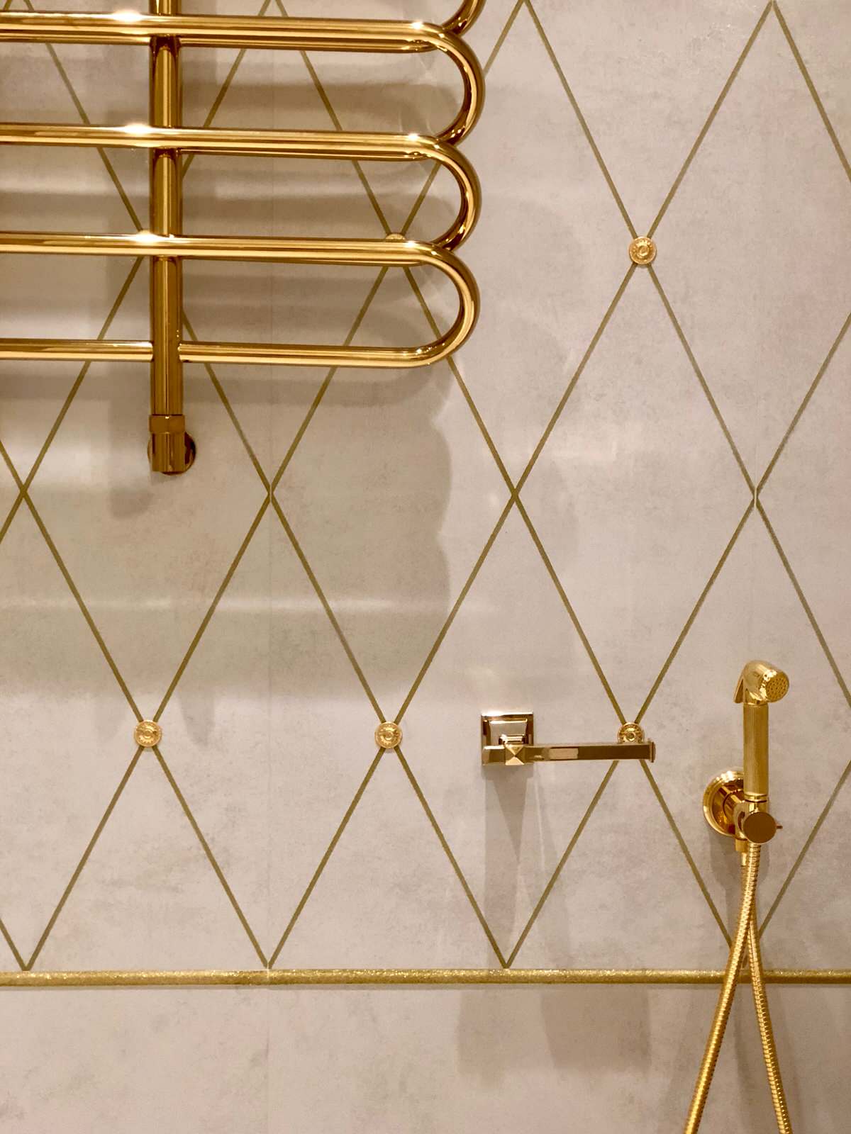 КВАРТИРА НА МОЖАЙКЕ