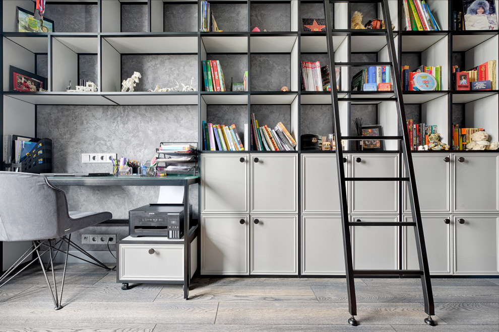 Стеллажная система с рабочим местом