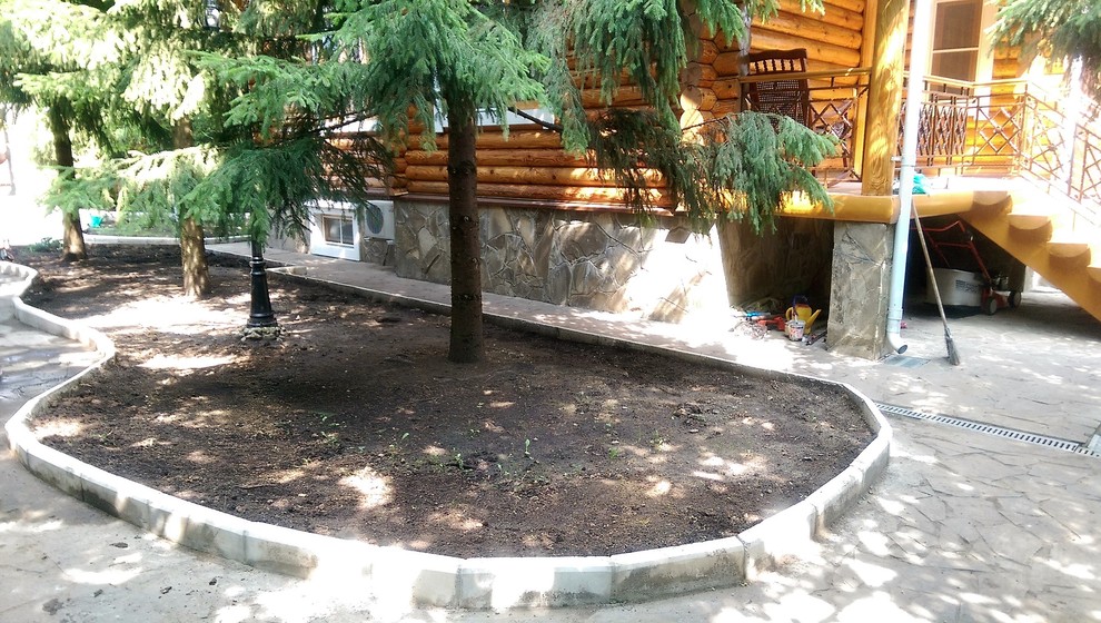 Укладка рулонного газона "под ключ"