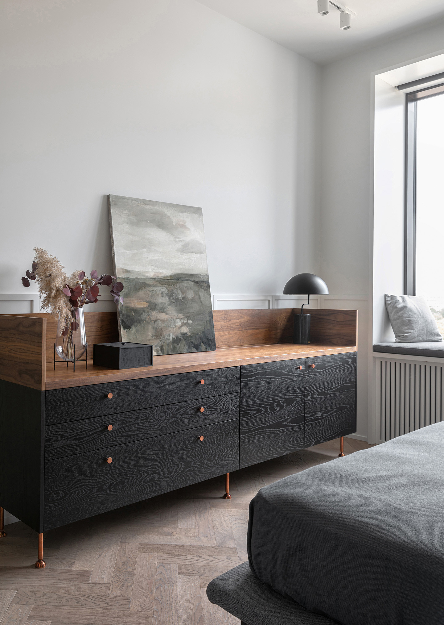 Houzz тур: Минимализм, неоклассика и редкие сорта камня