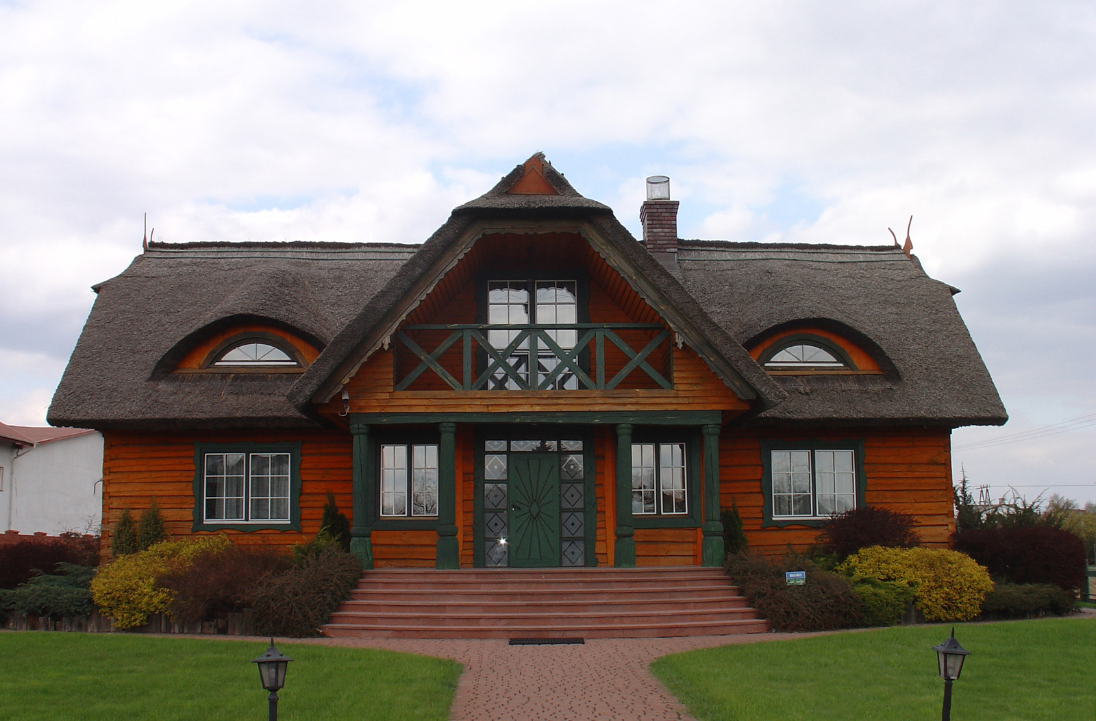 Продукция Tikkurila для наружных работ