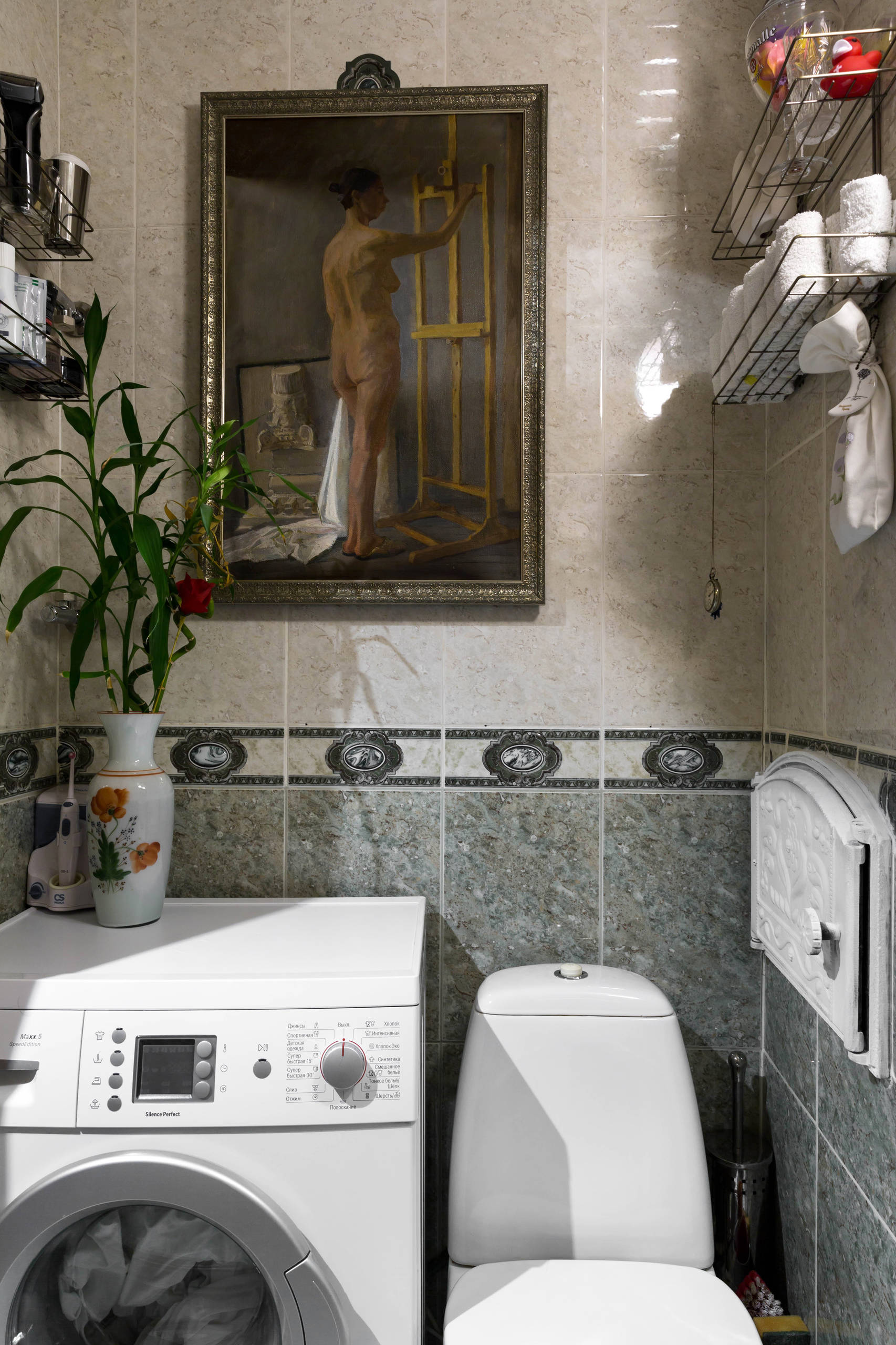 В гостях: Квартира юного ценителя антиквариата