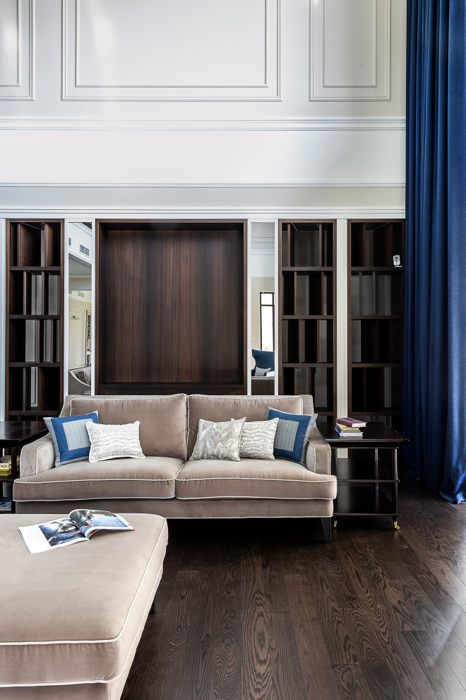 подушки в большой гостиной