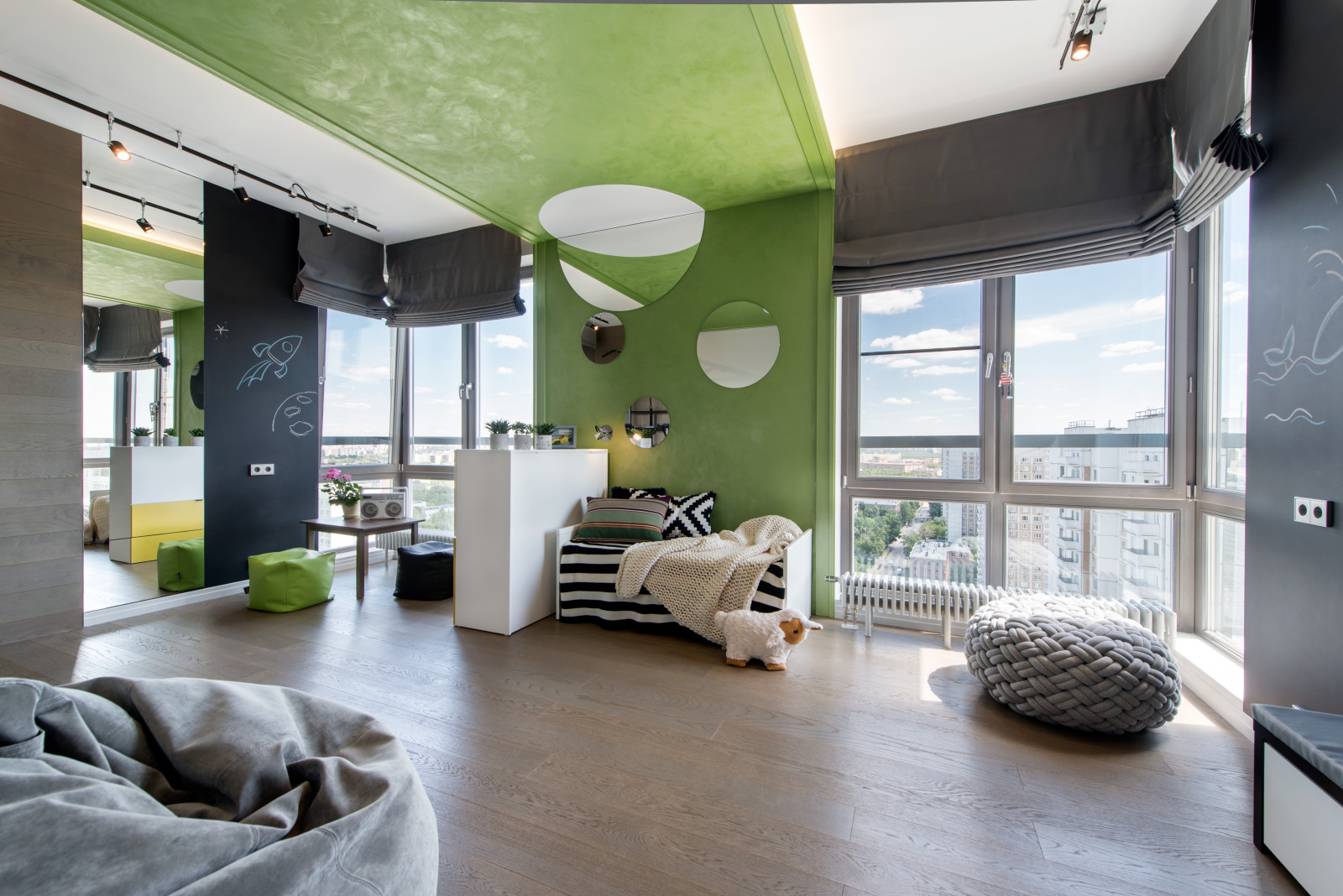 Квартира с панорамными окнами в ЖК "Седьмое небо"