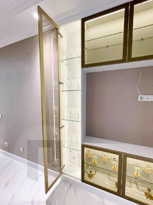 Обложка проекта: Шкаф со стеклянными фасадами