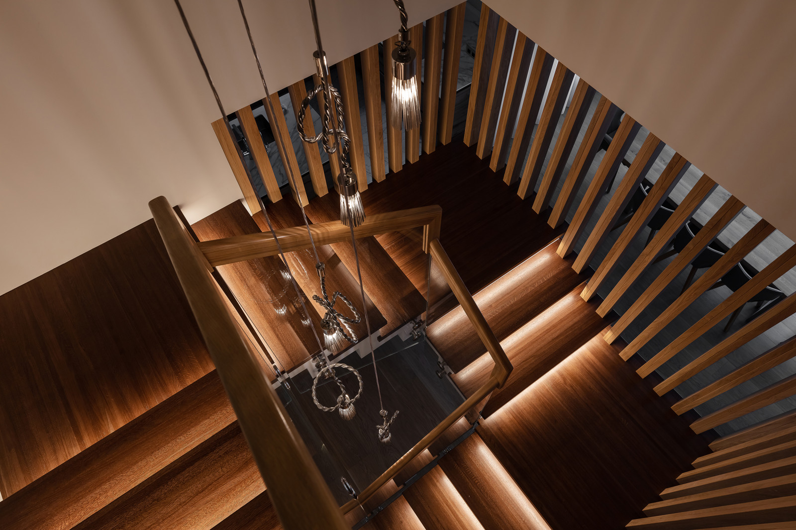 Houzz тур: Дом под Петербургом с потайной лестницей