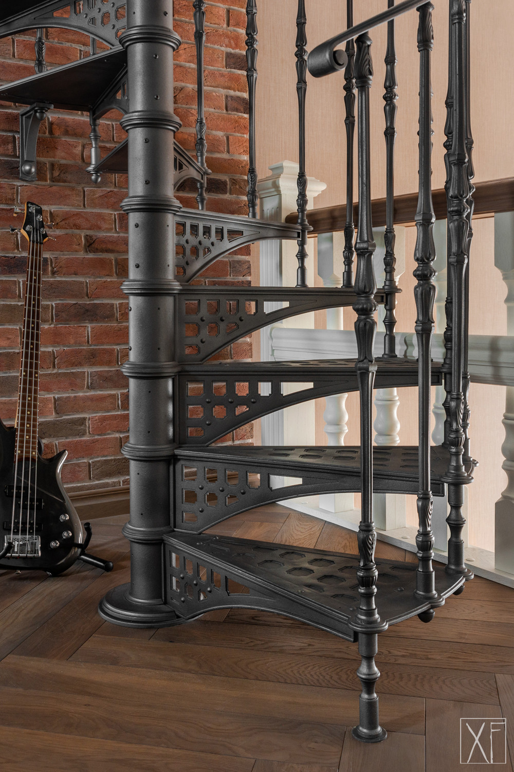 Обложка проекта: Винтовая лестница