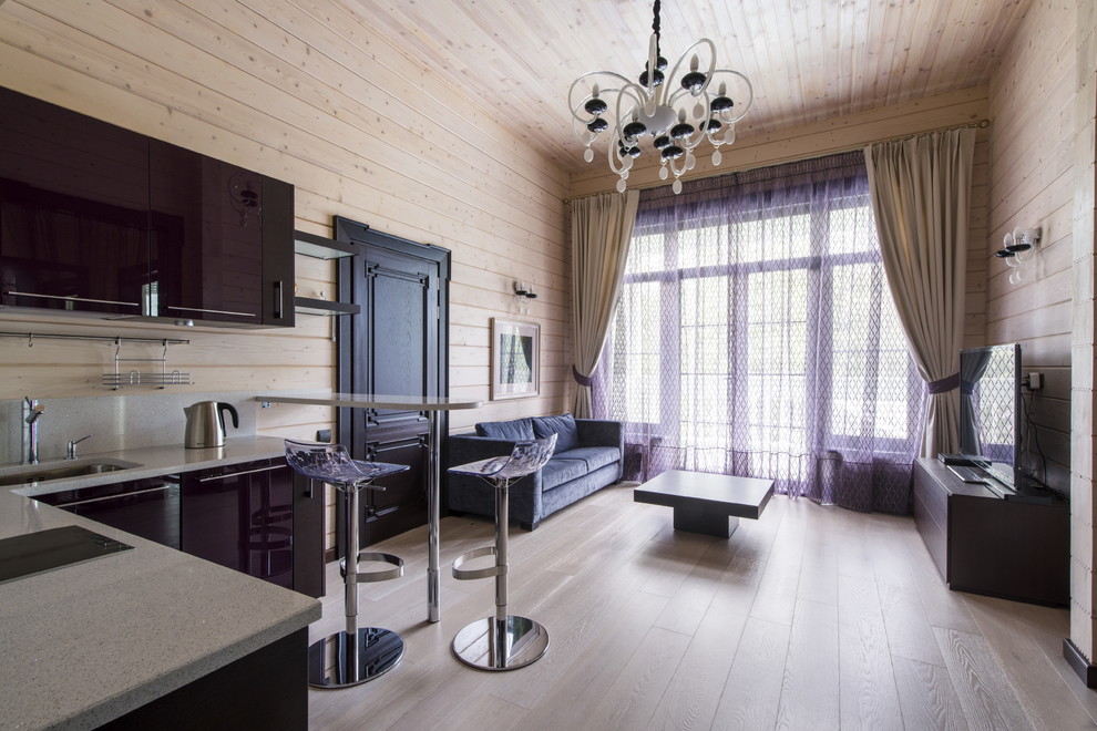 Под одной крышей