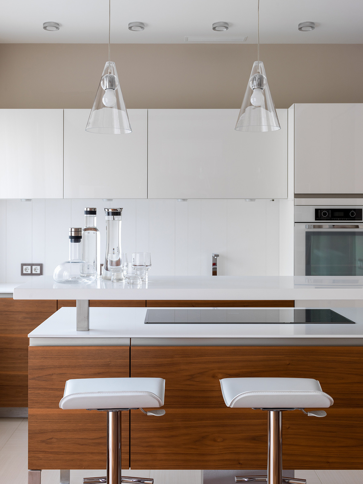 Белая квартира на Патриарших